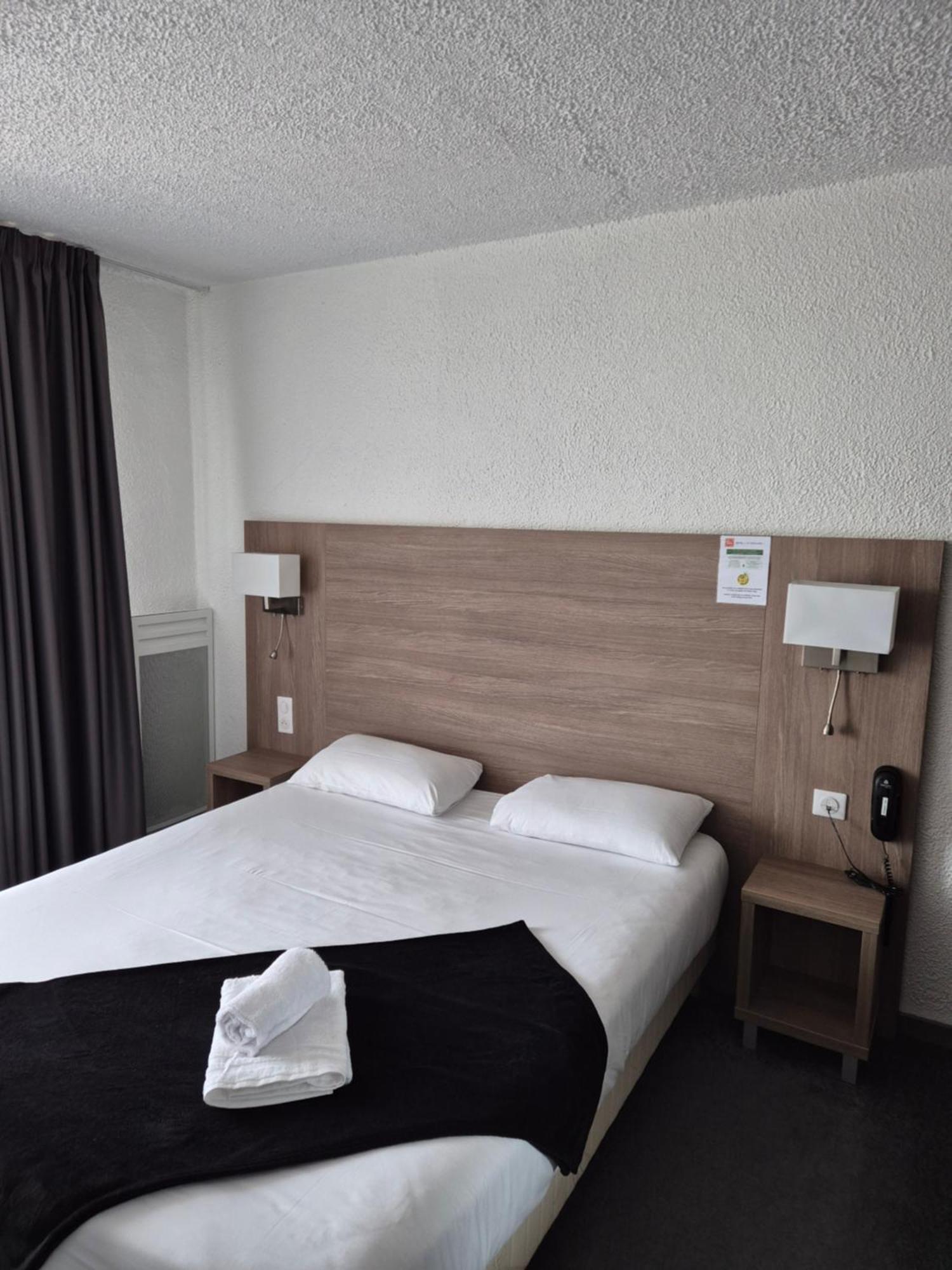 Hotel Le שאלאן מראה חיצוני תמונה